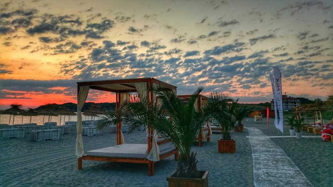 Aparthotel Regina Mare Tsarevo Exterior foto